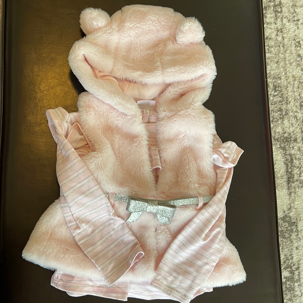Toddler size 2T top